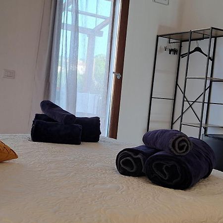 San Teodoro Rooms Bagian luar foto