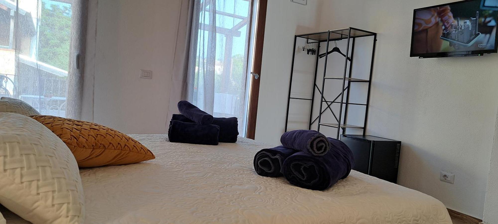 San Teodoro Rooms Bagian luar foto